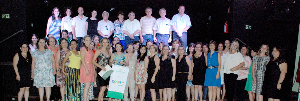Educadores concluem curso de formação ao cooperativsmo, em C.Mota