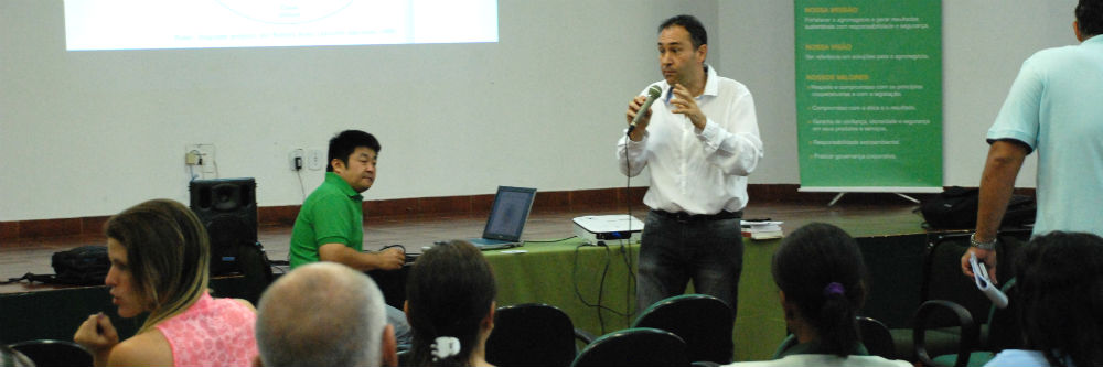 Palestra sobre alcoolismo encerra Sipat da Coopermota