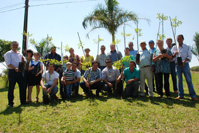 Maracaí ganha arborização em cerimônia de inauguração de unidade da Coopermota
