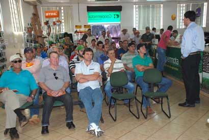 Produtores são instruídos sobre uso da biotecnologia na proteção do solo e das plantas