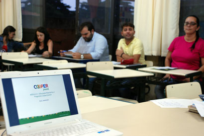 Atividades cooperativas começam a ser trabalhadas com educadoras em Santa Cruz