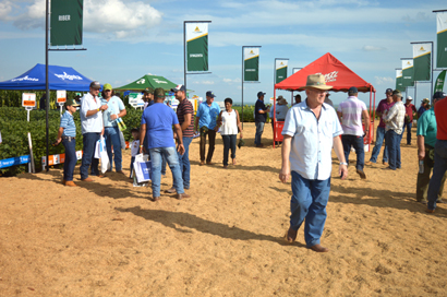 1ª edição do CampoCooper Maracaí reúne centenas de produtores