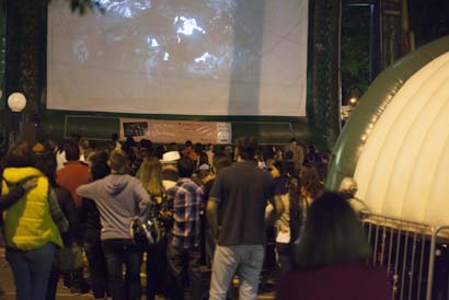 Coopermota leva cinema a Ibirarema e Piraju