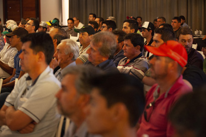 Mais de 200 mandiocultores participam de Encontro Técnico no Centro de Eventos