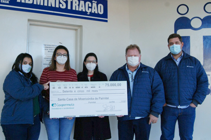Coopermota entrega R$ 75 mil para a Santa Casa de Palmital