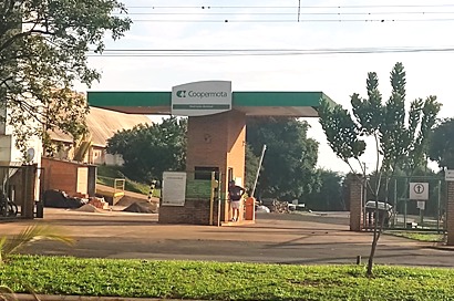 Fábrica de Nutrição Animal Coopermota oferece vaga para Analista de Controle de Qualidade