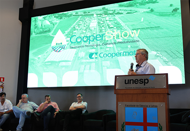 Modelo de difusão de tecnologia da Coopershow é apresentado em Simpósio de Inovação