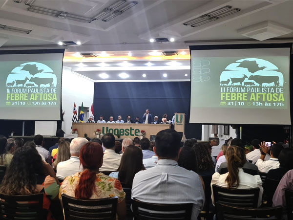 Coopermota participa de lançamento da última etapa de vacinação contra a Aftosa
