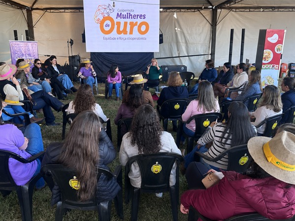 Espaço Mulher do Campo Cooper promove roda de conversa sobre saúde mental e autocuidado