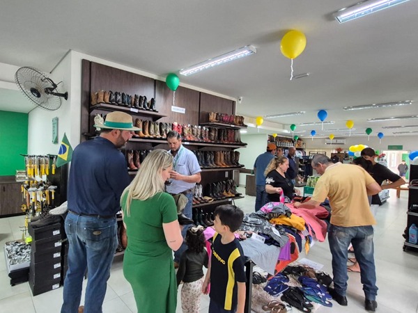 Coopermota realiza Dia de Loja em Tupi Paulista