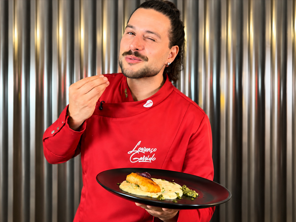 Coopermota apresenta receita de Tilápia Candú Crocante com Molho de Espinafre